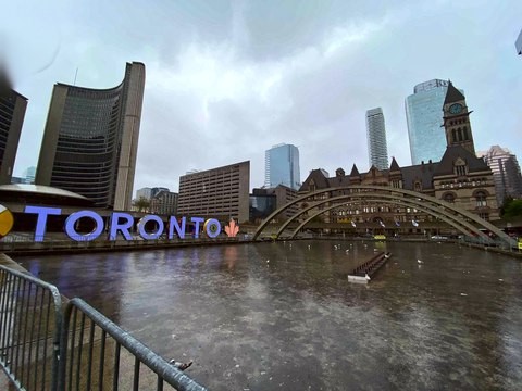 Toronto: City Hall