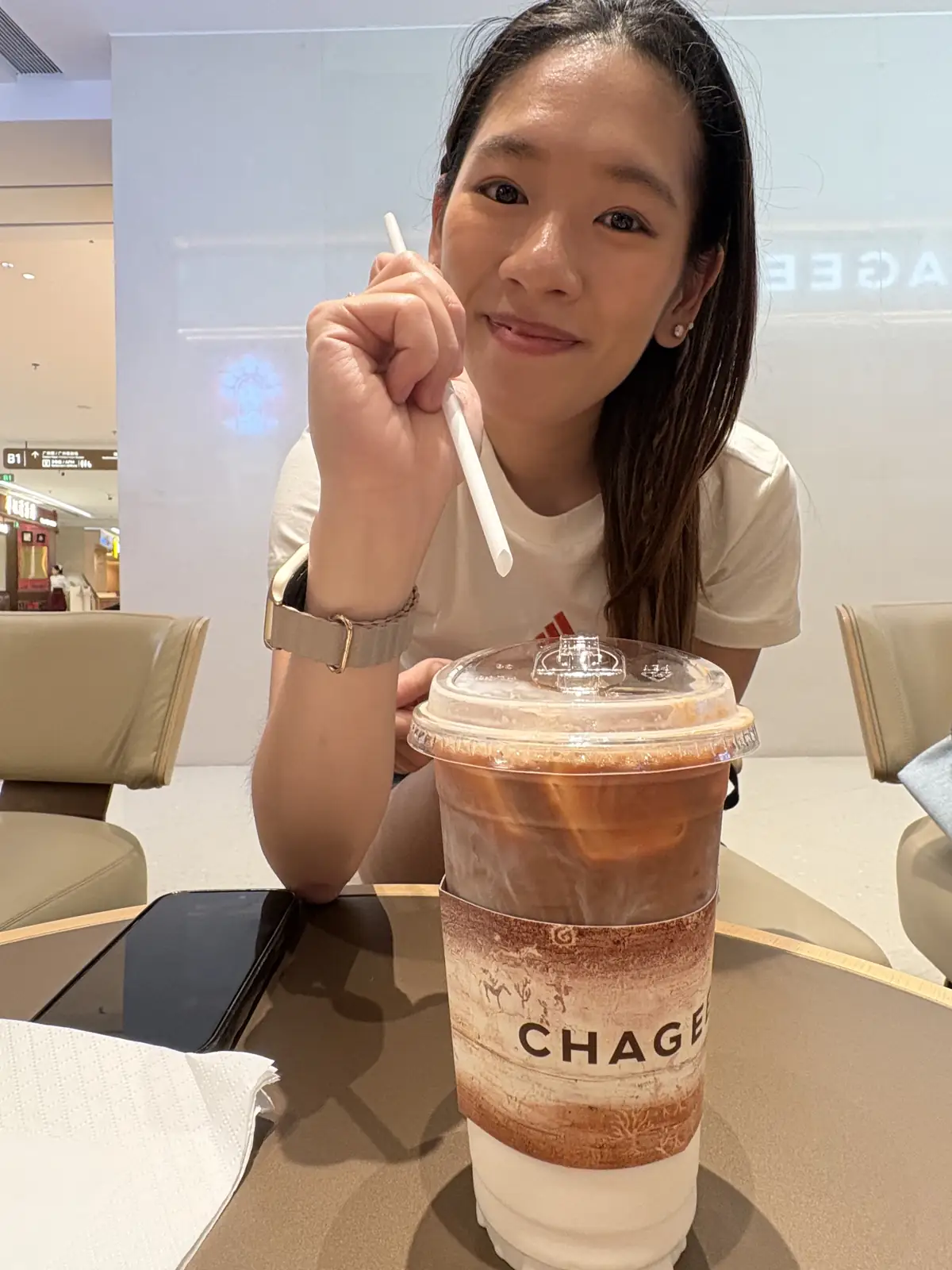 Cold tea from CHAGEE during a Guangzhou café stop